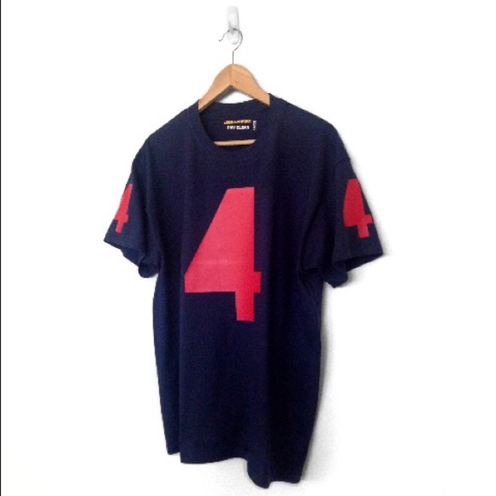 4 Tee